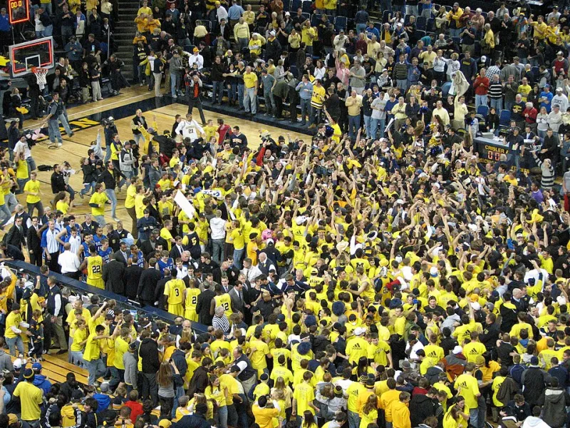 64 Teams, Zero Certainty: Surviving the Beautiful Madness of Betting March Madness